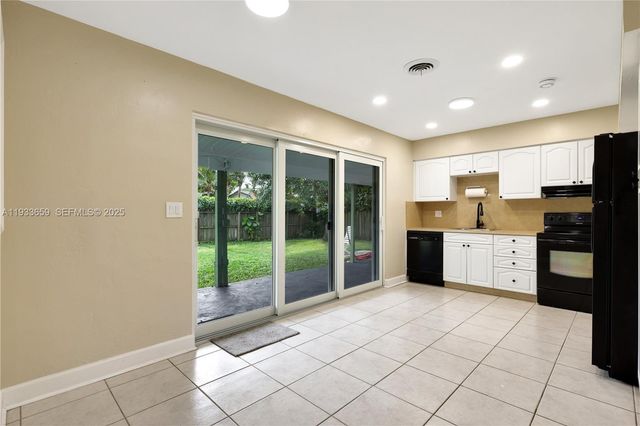 142 SW 53rd Ave, Plantation, FL 33317