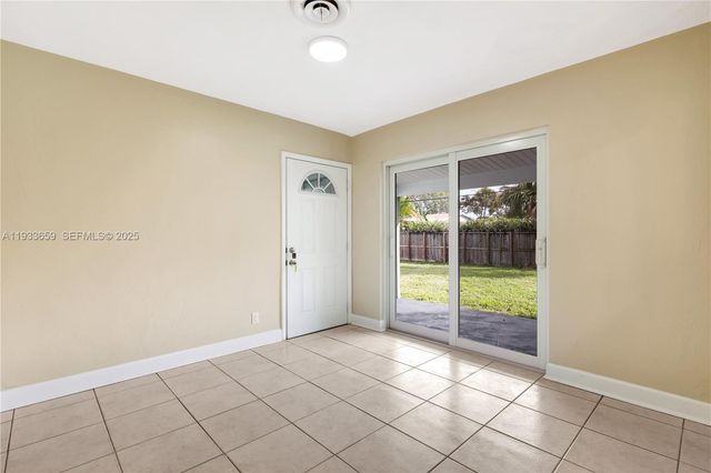 142 SW 53rd Ave, Plantation, FL 33317