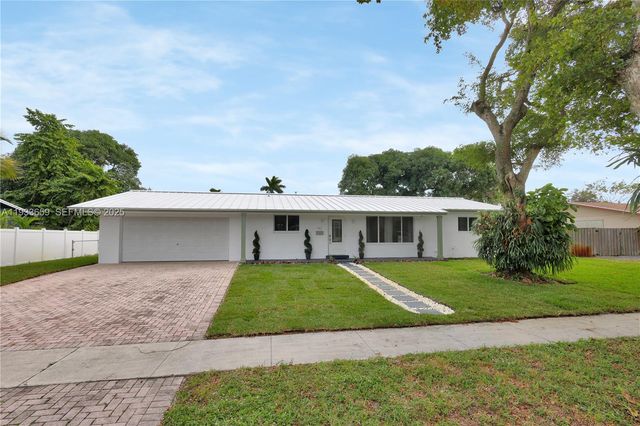 142 SW 53rd Ave, Plantation, FL 33317