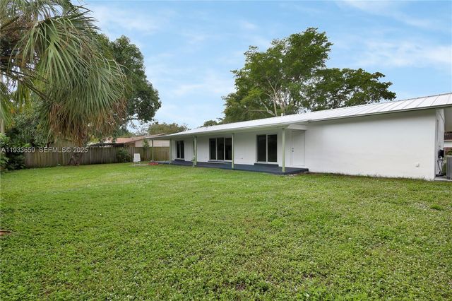 142 SW 53rd Ave, Plantation, FL 33317