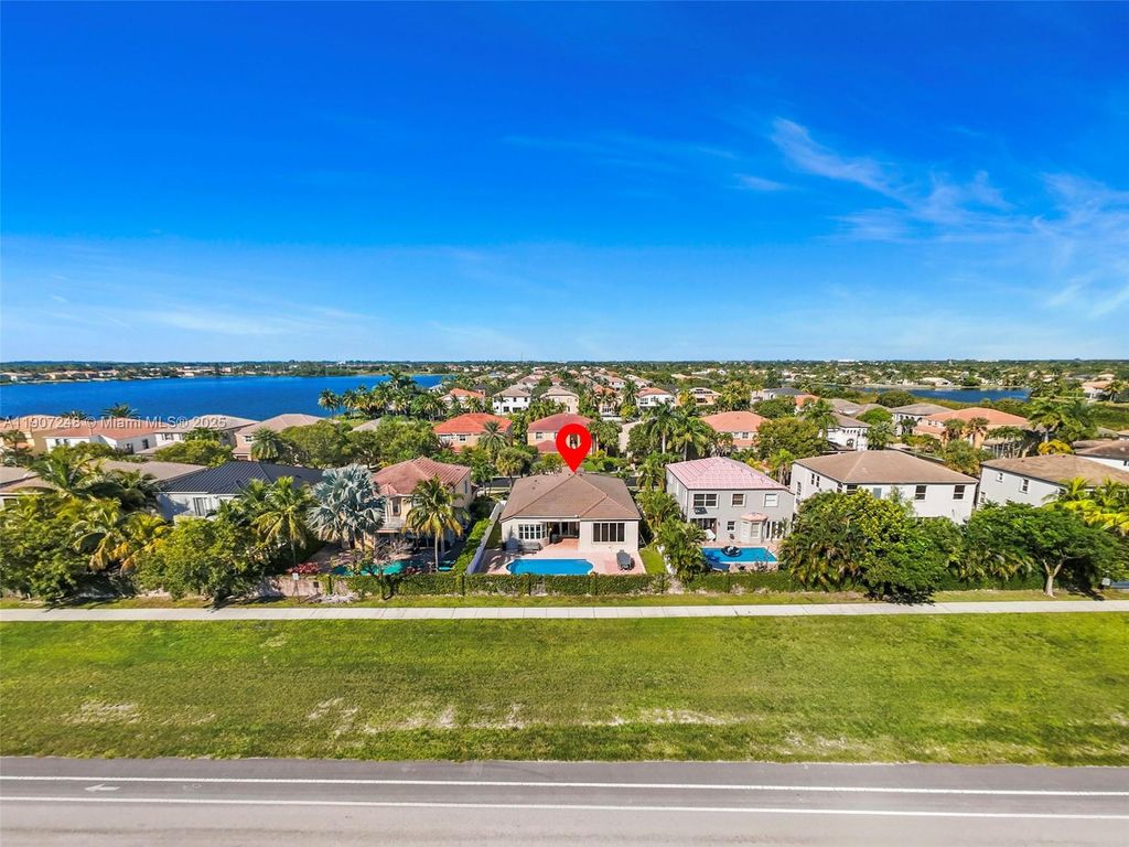 16748 SW 16th St, Pembroke Pines, FL 33027