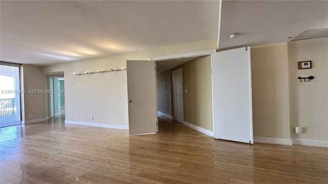 18181 NE 31st Ct 1408, Aventura, FL 33160
