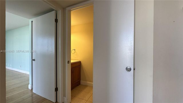 18181 NE 31st Ct 1408, Aventura, FL 33160