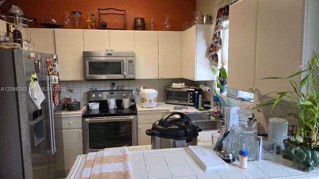 6918 NW 177th Street H100, Hialeah, FL 33015