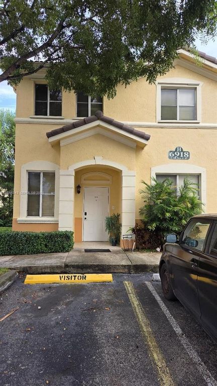 6918 NW 177th Street H100, Hialeah, FL 33015