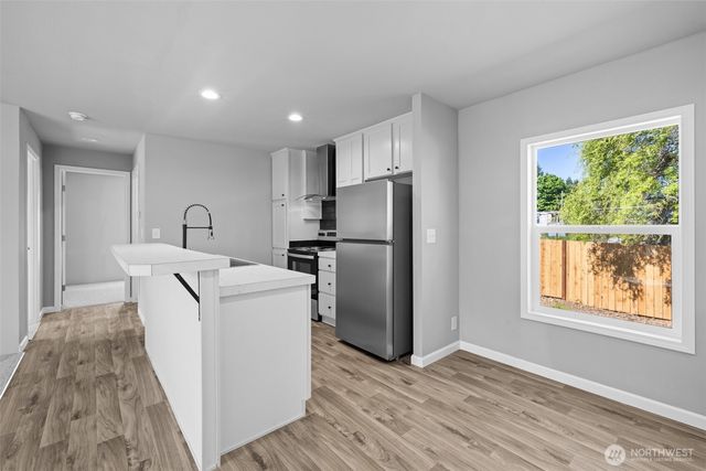 2362 E 5th Avenue, Port Angeles, WA 98362