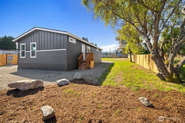 2362 E 5th Avenue, Port Angeles, WA 98362