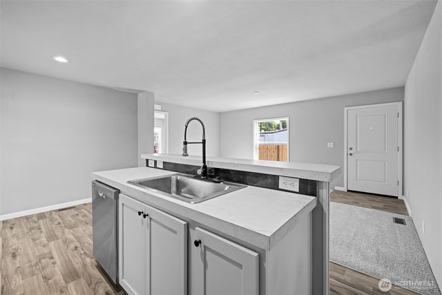2362 E 5th Avenue, Port Angeles, WA 98362