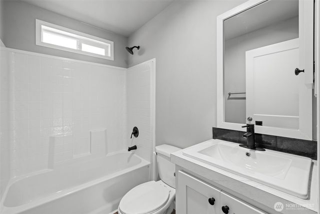 2362 E 5th Avenue, Port Angeles, WA 98362