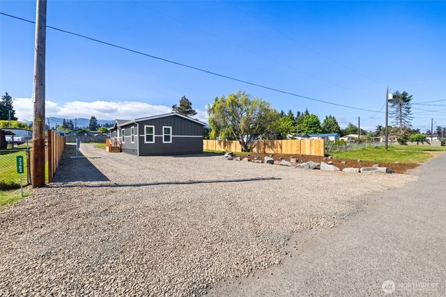 2362 E 5th Avenue, Port Angeles, WA 98362