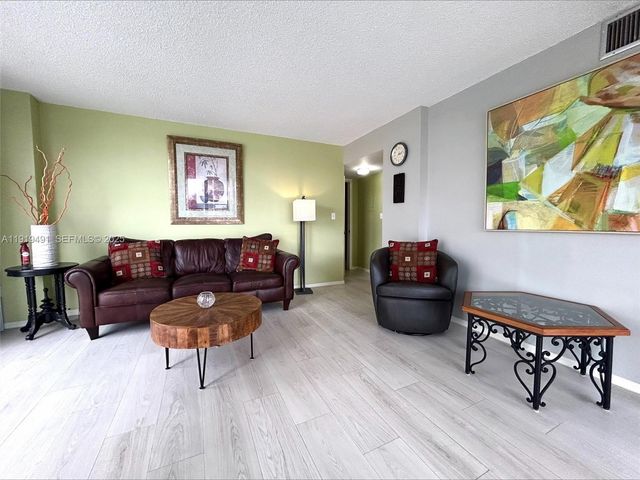 3031 N Ocean Blvd 303, Fort Lauderdale, FL 33308