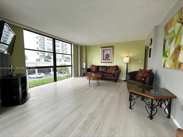 3031 N Ocean Blvd 303, Fort Lauderdale, FL 33308