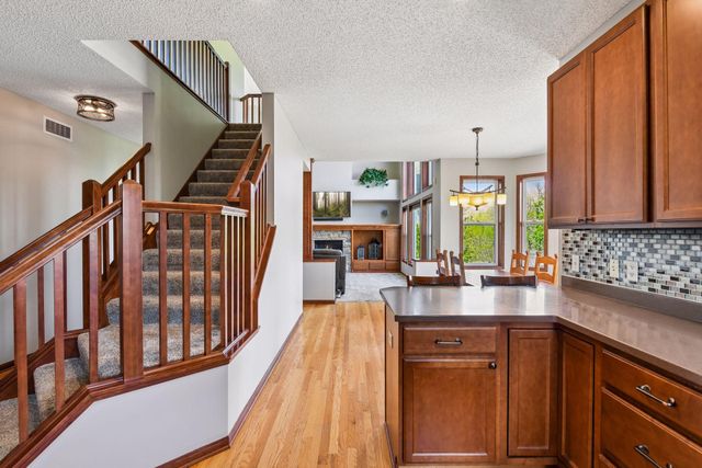 7115 County Road 10, Chaska, MN 55318