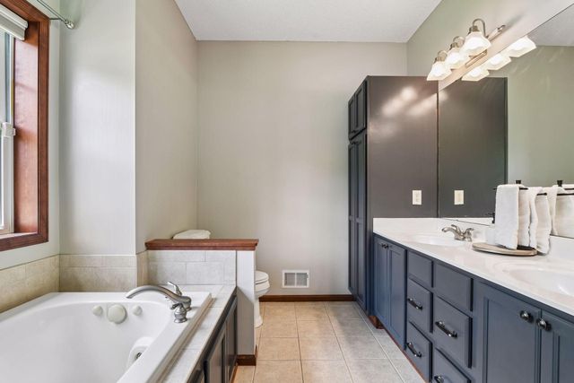 7115 County Road 10, Chaska, MN 55318