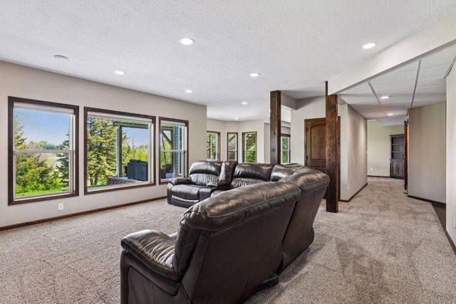 7115 County Road 10, Chaska, MN 55318