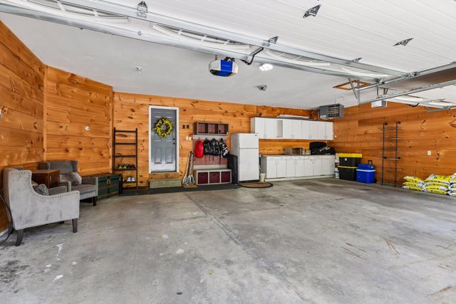 7115 County Road 10, Chaska, MN 55318