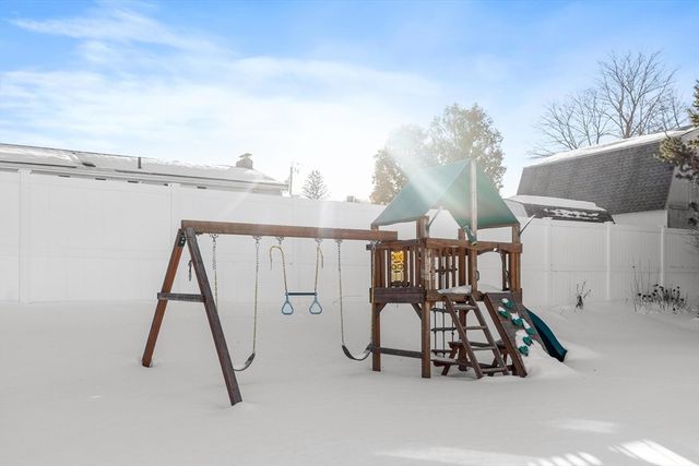 59 Nancy Ave, Peabody, MA 01960