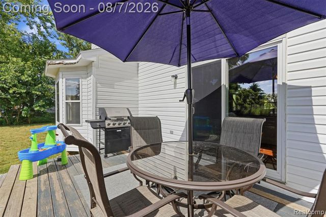 1124 Somerville Drive, Oxford, MI 48371