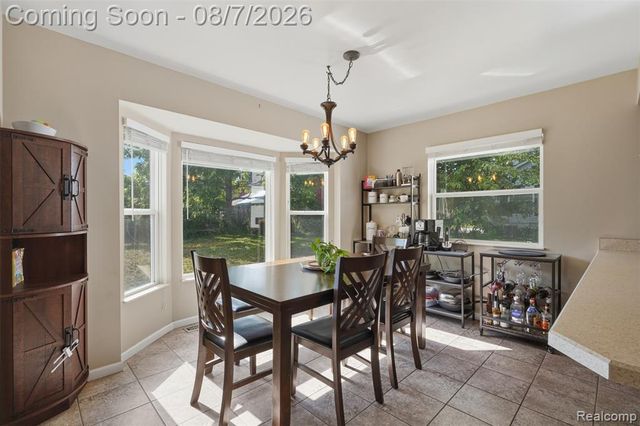 1124 Somerville Drive, Oxford, MI 48371