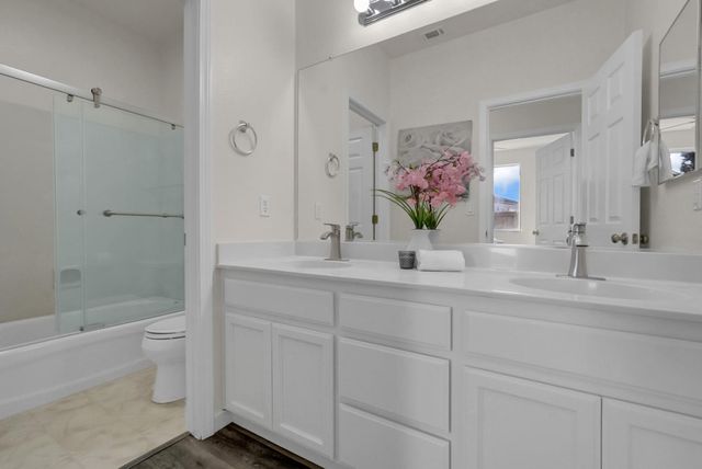 1543 Garold Ln, Manteca, CA 95337