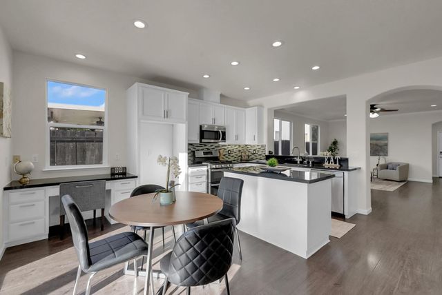 1543 Garold Ln, Manteca, CA 95337