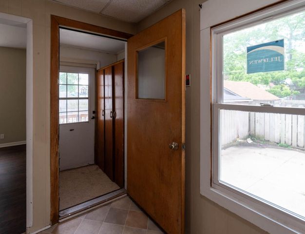 6504 22nd AVENUE, Kenosha, WI 53143