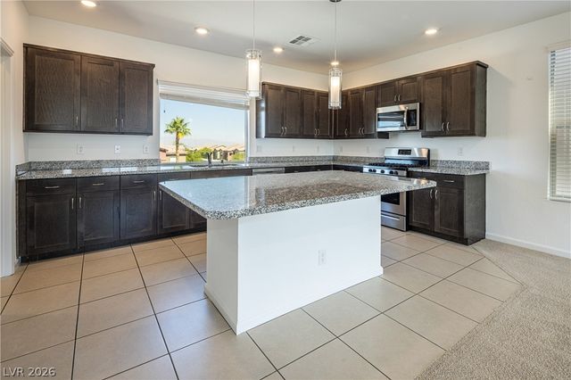 8040 Carpenter Creek Avenue, Las Vegas, NV 89113