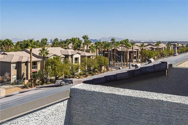 8040 Carpenter Creek Avenue, Las Vegas, NV 89113