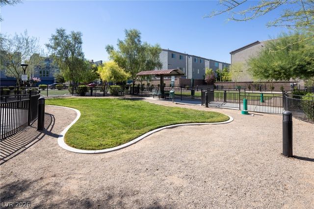 8040 Carpenter Creek Avenue, Las Vegas, NV 89113