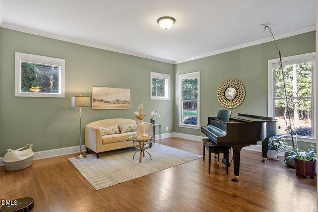 124 Dartmoor Lane, Raleigh, NC 27614