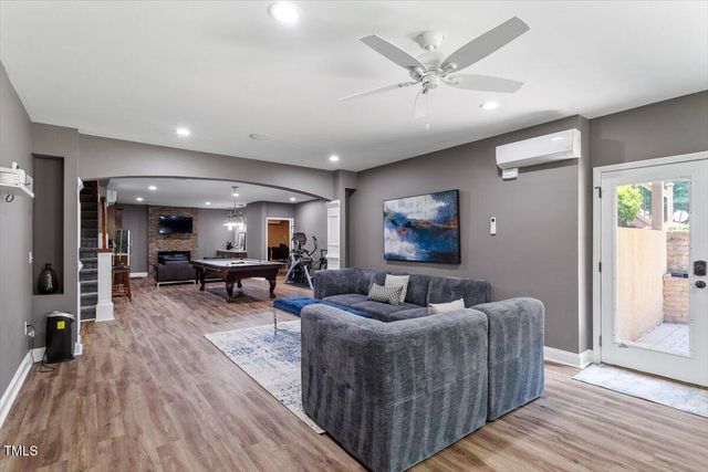 124 Dartmoor Lane, Raleigh, NC 27614