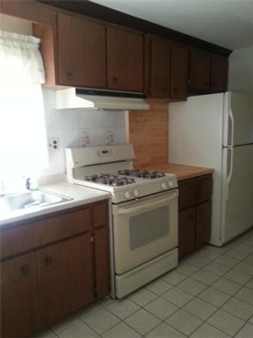 18 Kingsland Road Single, Boston, MA 02132