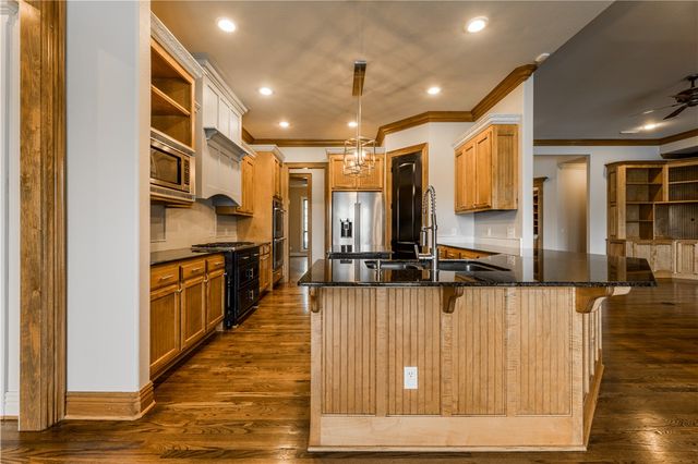 3291 Willow Bend Circle, Springdale, AR 72762