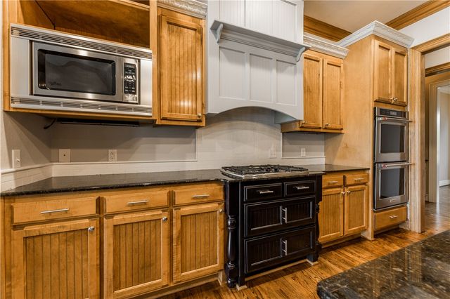 3291 Willow Bend Circle, Springdale, AR 72762