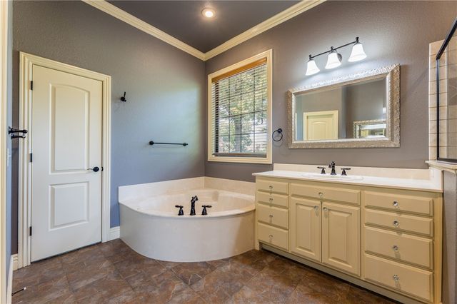3291 Willow Bend Circle, Springdale, AR 72762
