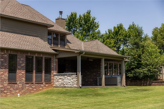 3291 Willow Bend Circle, Springdale, AR 72762