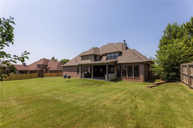 3291 Willow Bend Circle, Springdale, AR 72762