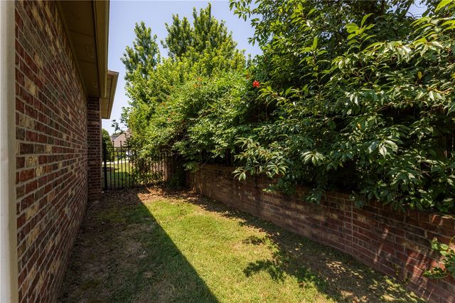 3291 Willow Bend Circle, Springdale, AR 72762