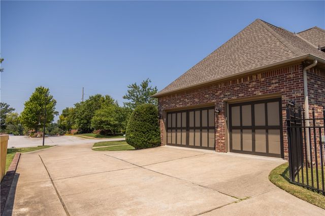 3291 Willow Bend Circle, Springdale, AR 72762