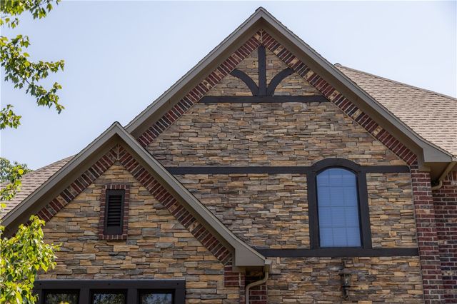 3291 Willow Bend Circle, Springdale, AR 72762