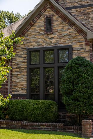 3291 Willow Bend Circle, Springdale, AR 72762