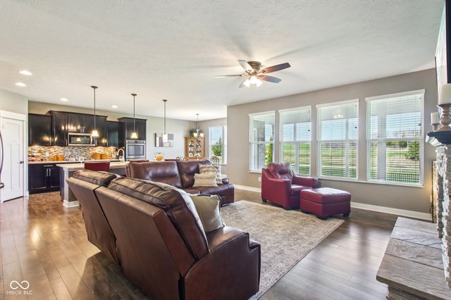 16152 Sedalia Drive, Fishers, IN 46040