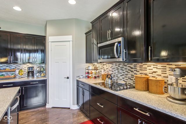 16152 Sedalia Drive, Fishers, IN 46040