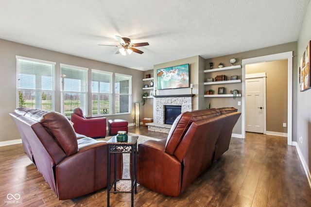 16152 Sedalia Drive, Fishers, IN 46040