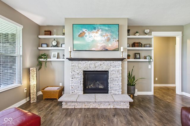 16152 Sedalia Drive, Fishers, IN 46040