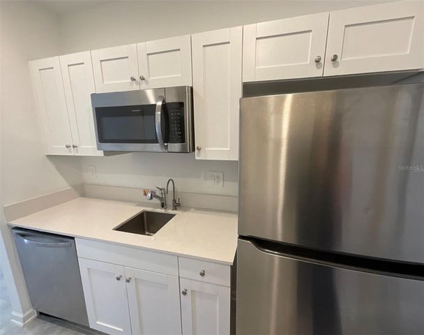 401 SANDBAR LN, Haines City, FL 33844