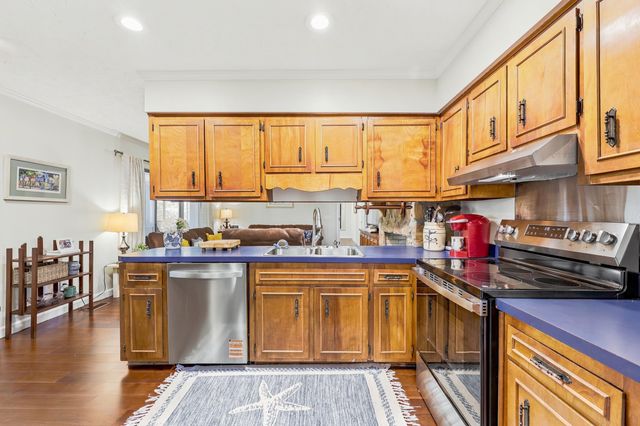 1622 25th Ave. N, North Myrtle Beach, SC 29582