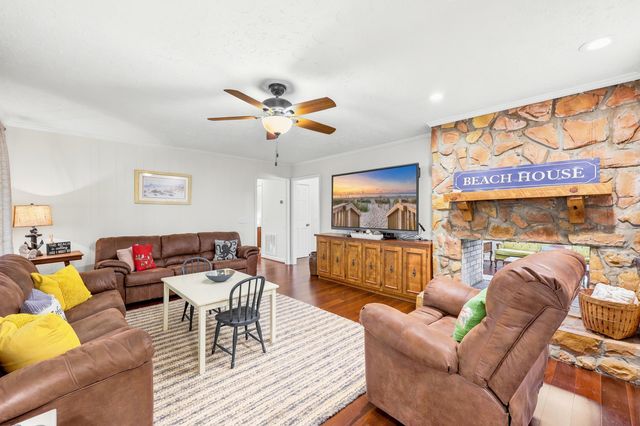 1622 25th Ave. N, North Myrtle Beach, SC 29582