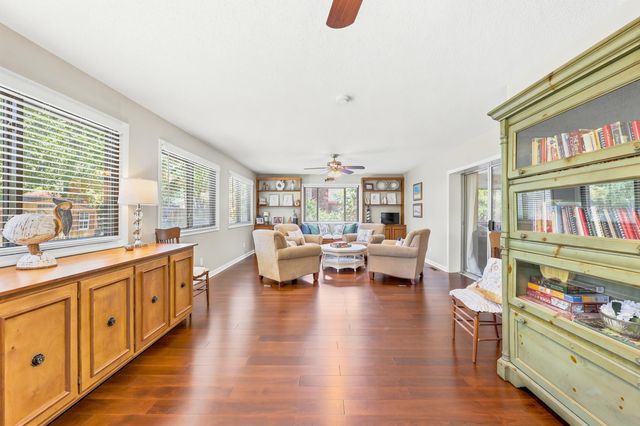 1622 25th Ave. N, North Myrtle Beach, SC 29582