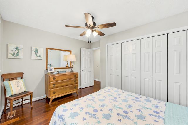 1622 25th Ave. N, North Myrtle Beach, SC 29582